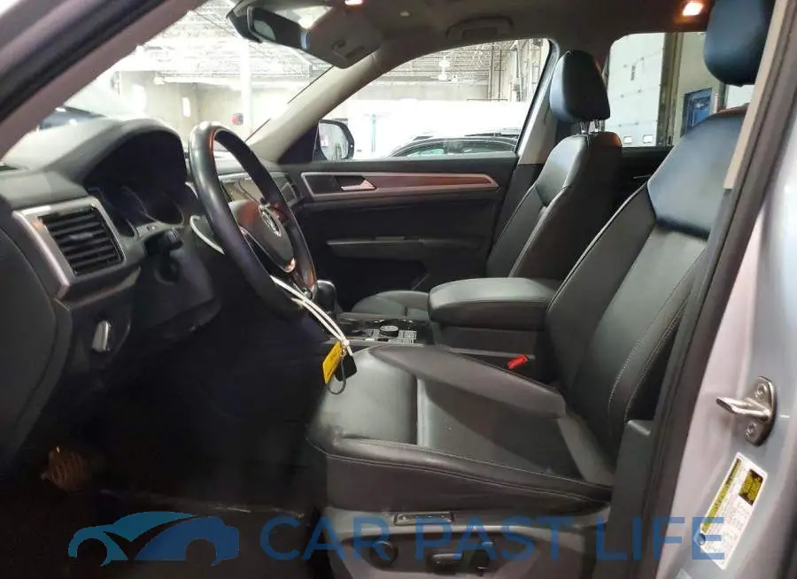 1V2MR2CA5JC596888# 7