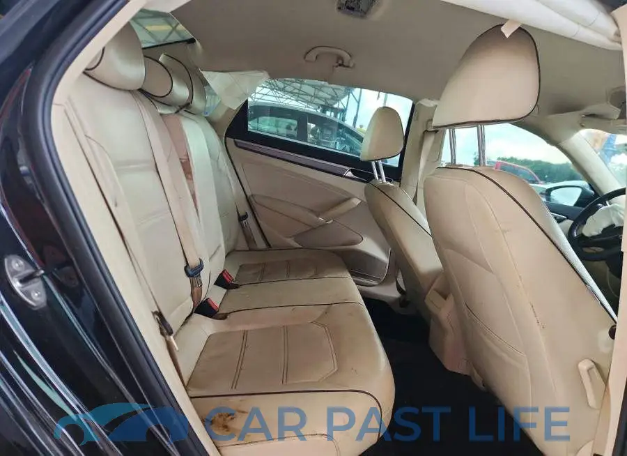 1VWDT7A31HC055994# 10