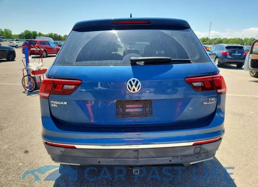 3VV4B7AX2JM174782# 6