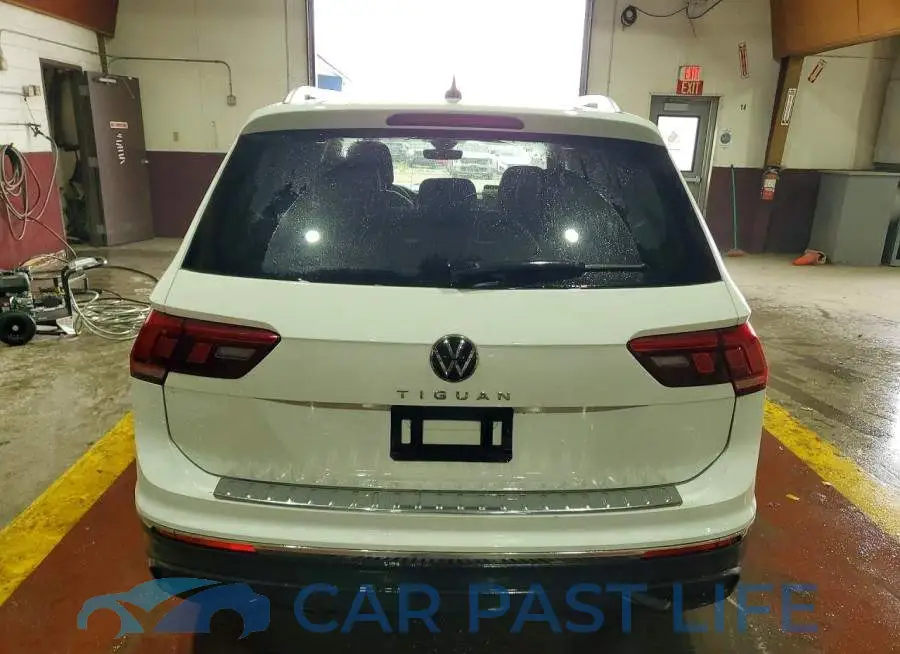 3VV6B7AX2RM224276# 6
