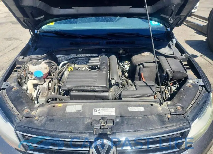 3VW2B7AJ7HM211401# 11
