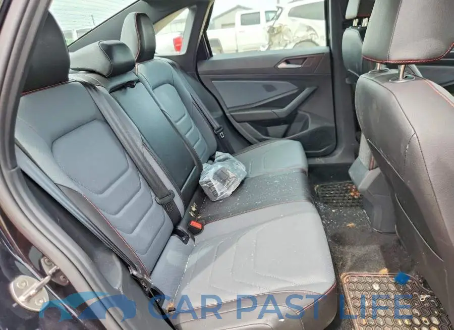 3VW2T7BU8SM087409# 10
