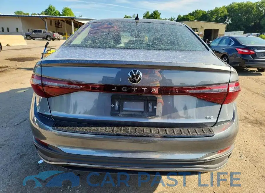 3VW7X7BU5SM004688# 6