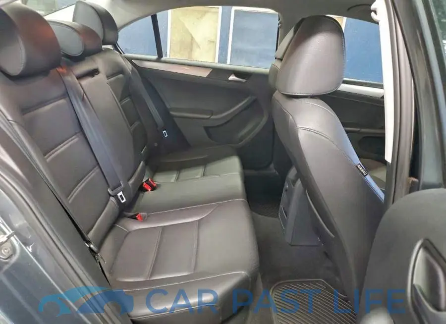 3VWDB7AJ5HM228500# 10