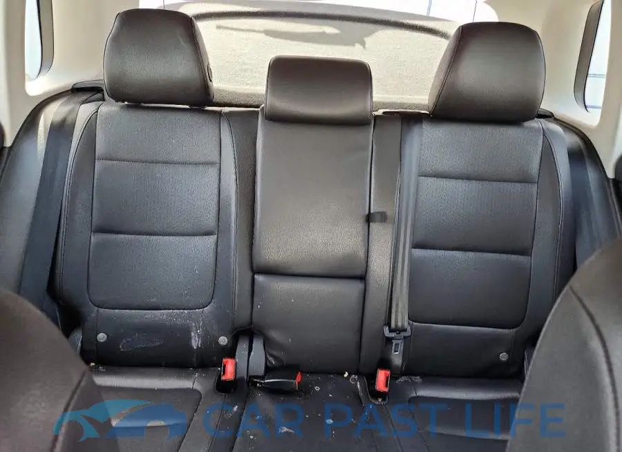 WVGAV7AX4HW513010# 10