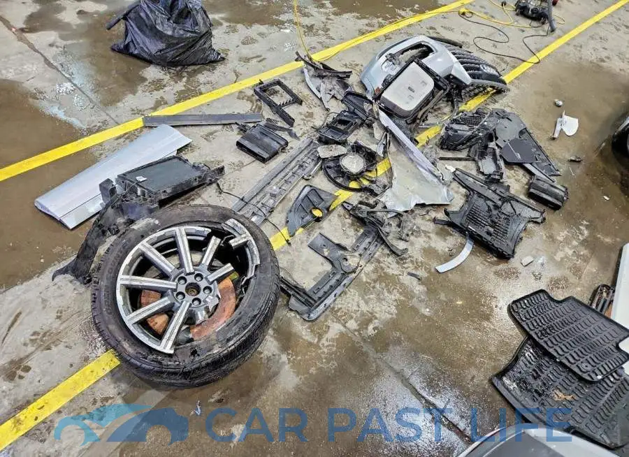 WA1VAAF72JD040663# 12