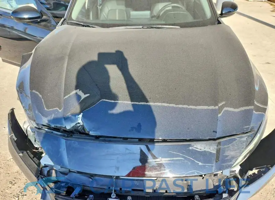 1N4BL4CV5SN302653# 11