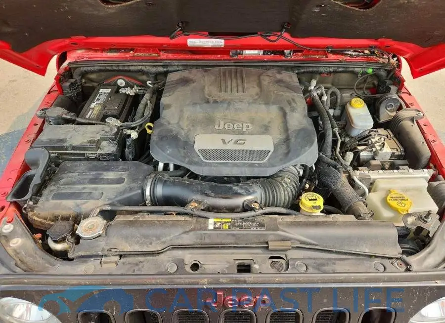 1C4BJWFG7JL841990# 12