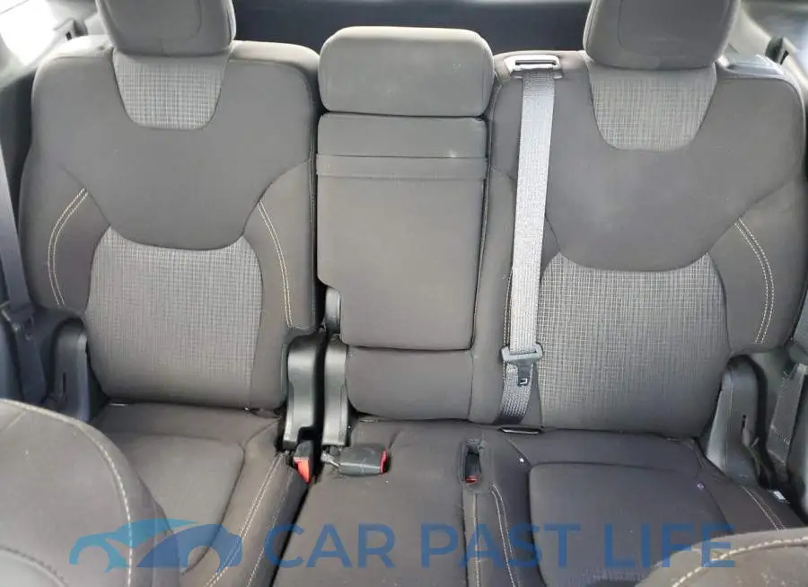 1C4PJLCB7HW535717# 10