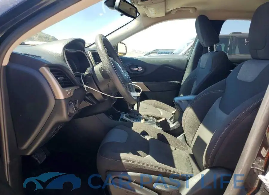1C4PJLCB8JD615318# 7