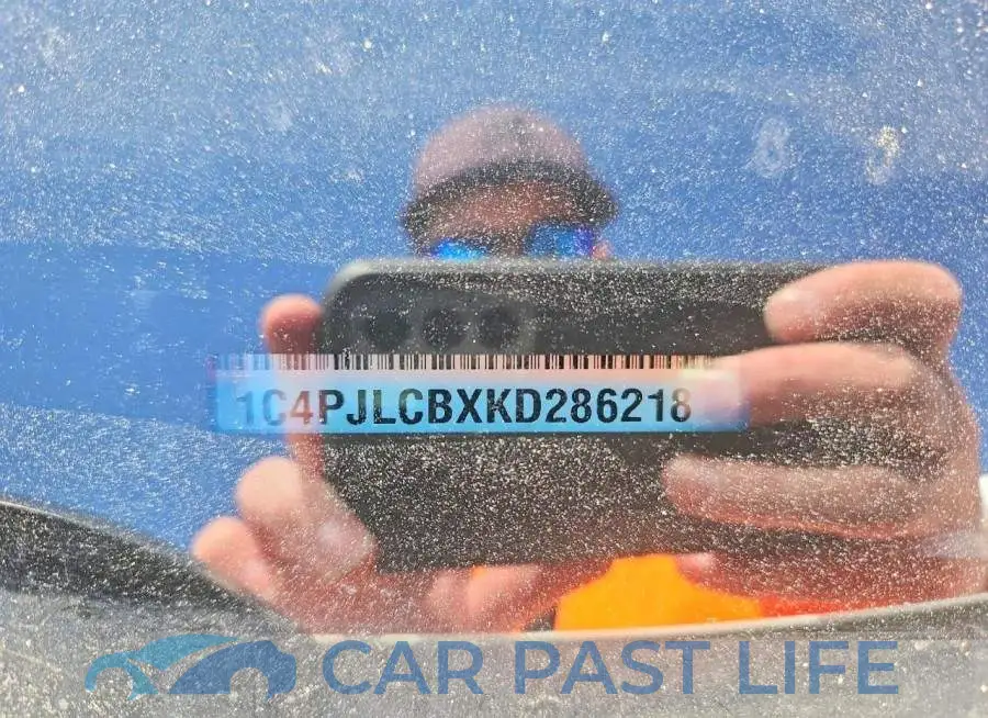 1C4PJLCBXKD286218# 13