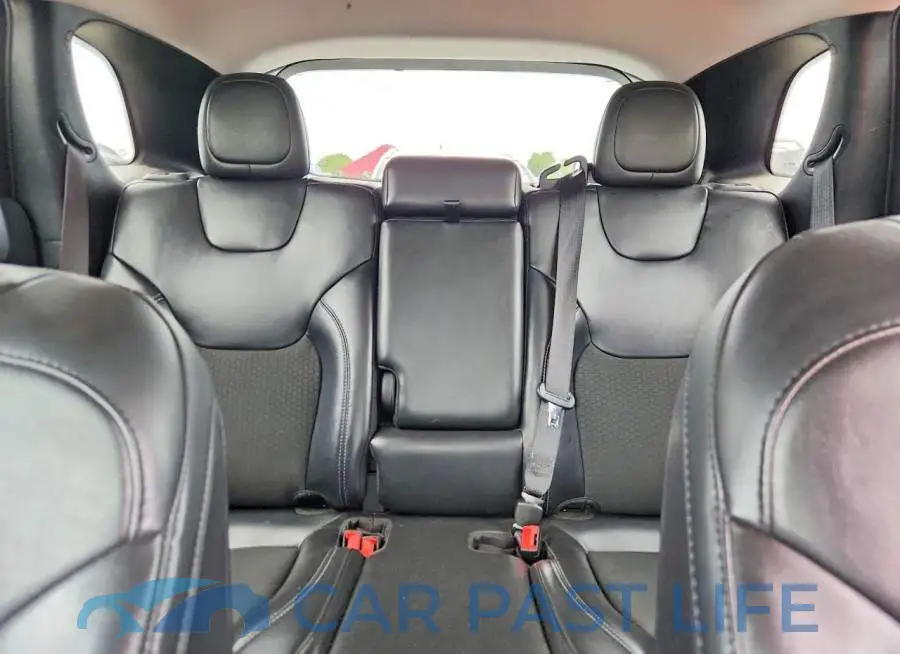1C4PJLLB3MD103647# 10