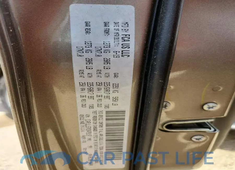 1C4PJLLB7KD479197# 12