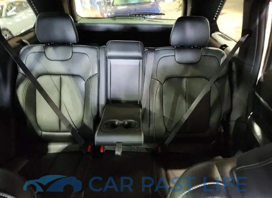 1C4RJHBR9TC261094# 10