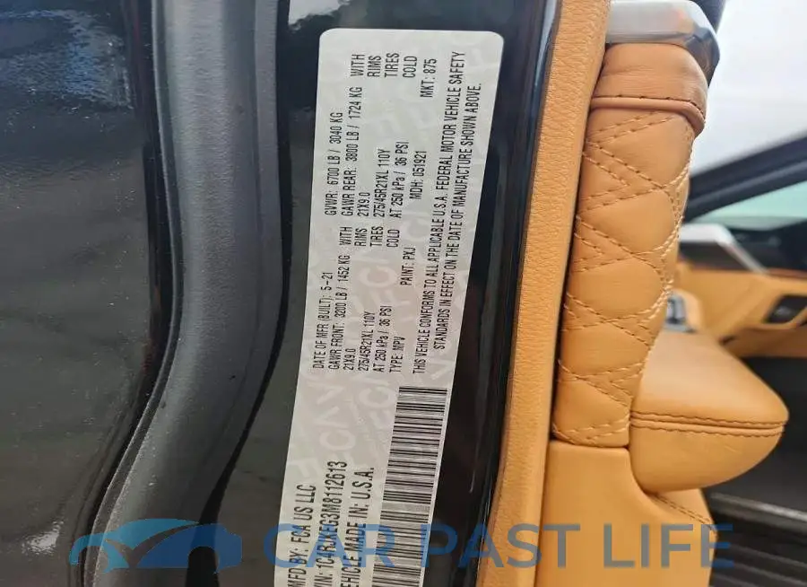 1C4RJKEG3M8112613# 13