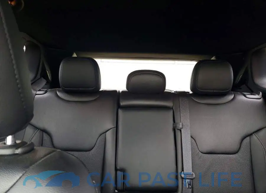 3C4NJDEB9MT524521# 10