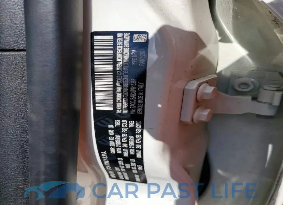 ZACCJBAB3JPH15307# 13