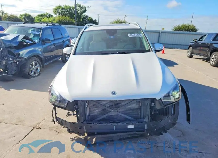 4JGFB4JB4MA319618# 5