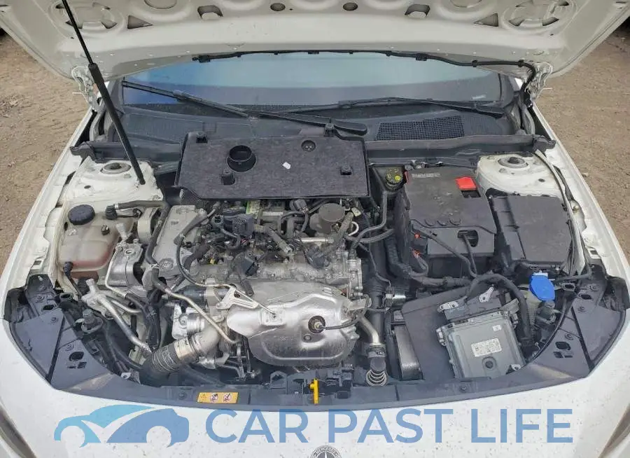 W1K3F4HB6NJ372913# 11