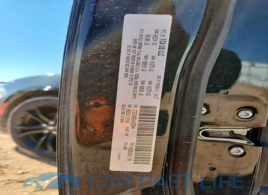 2C3CDXBG8JH163940# 12