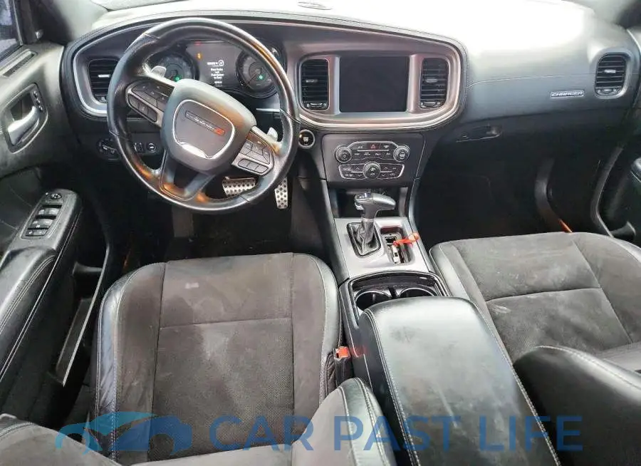 2C3CDXCT2LH228621# 8