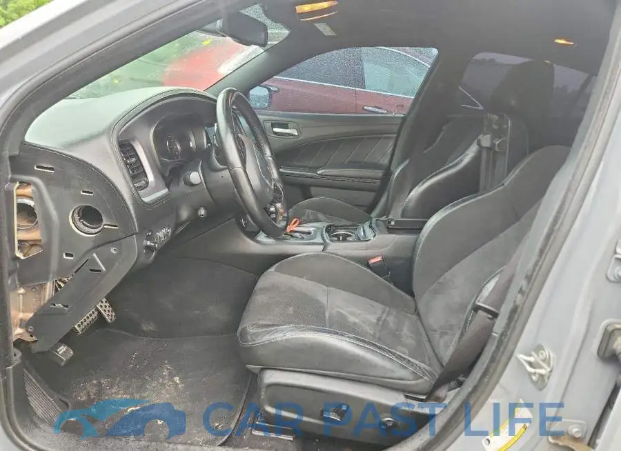 2C3CDXCT2LH228621# 7