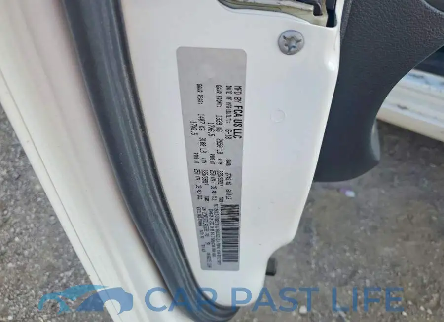 2C4RDGEG1JR336368# 13