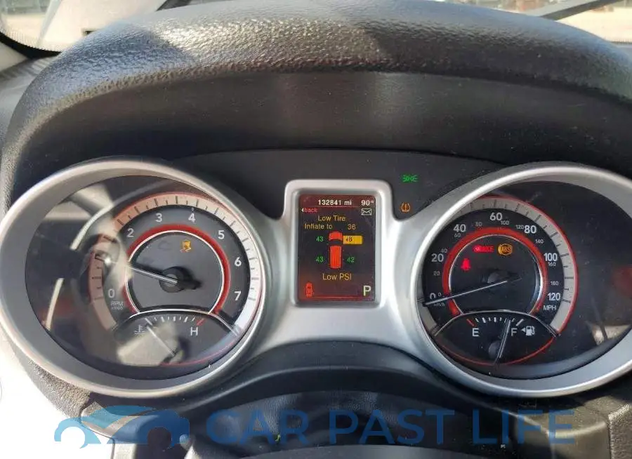 3C4PDCAB1HT637711# 9