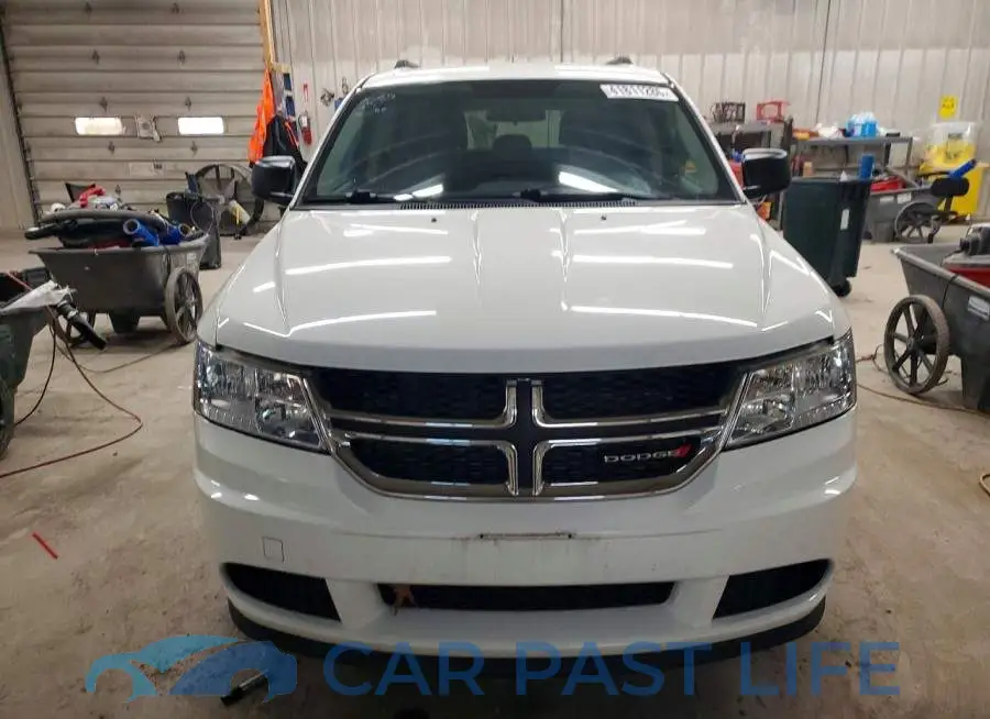 3C4PDCAB3HT582677# 5