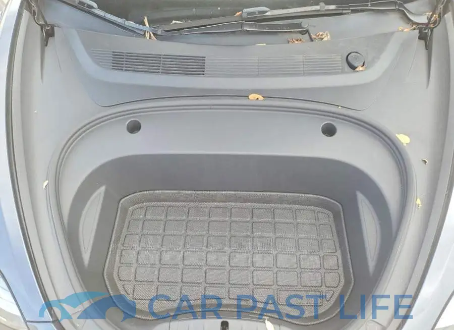 5YJ3E1EA9PF683950# 11