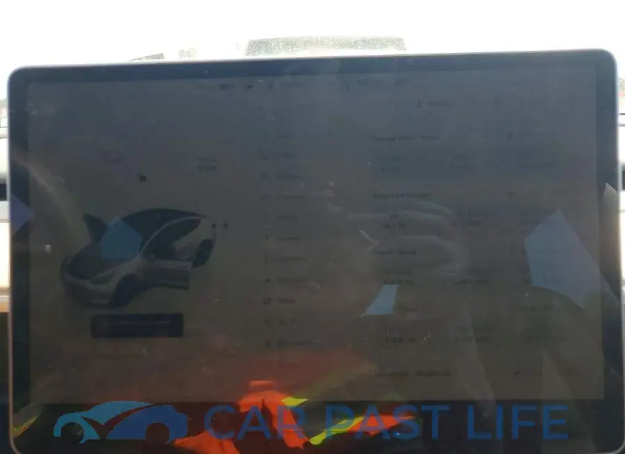 5YJ3E1EAXPF590340# 9