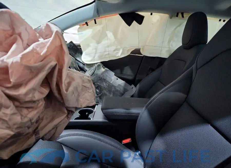 5YJ3E1EB6SF020563# 7
