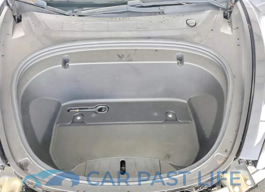 5YJ3E1ECXLF646840# 11