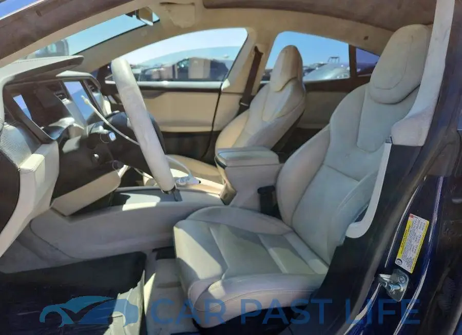 5YJSA1E28JF282820# 7