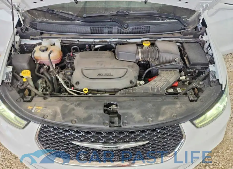 2C4RC1BG8NR178282# 12