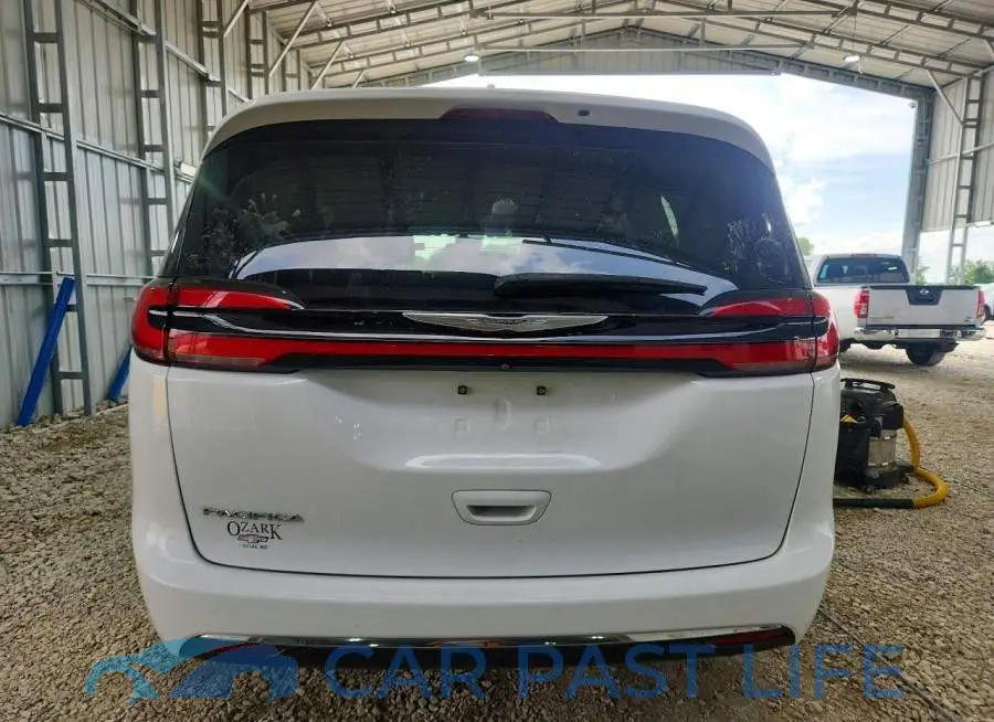 2C4RC1BG8NR178282# 6