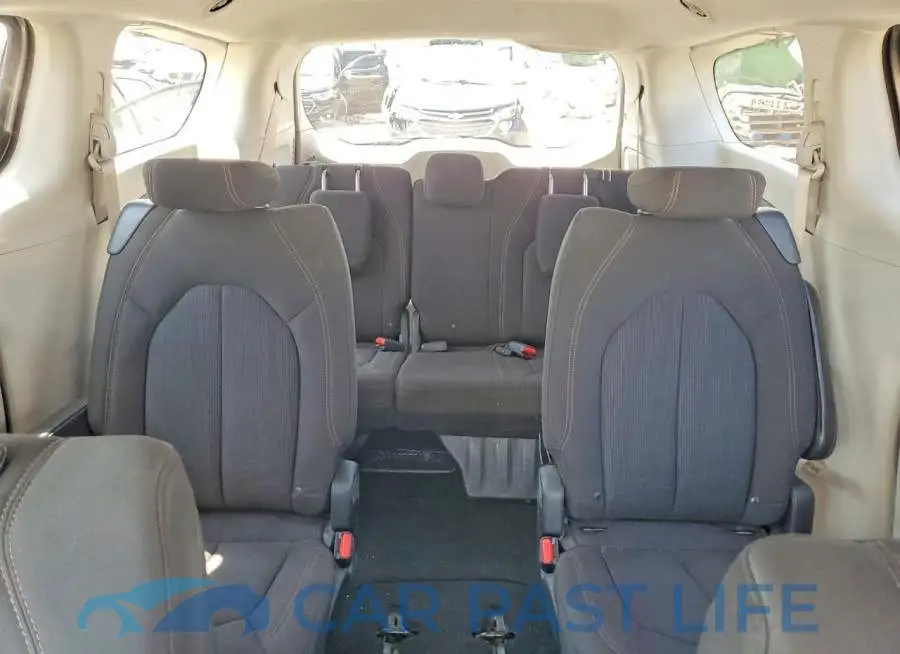 2C4RC1FG1JR316667# 10