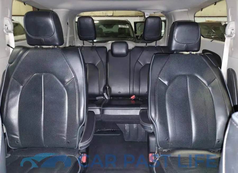 2C4RC1GG6JR130878# 10