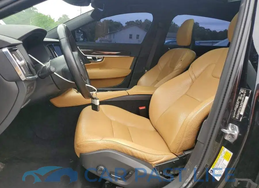 LVY992MKXJP020956# 7