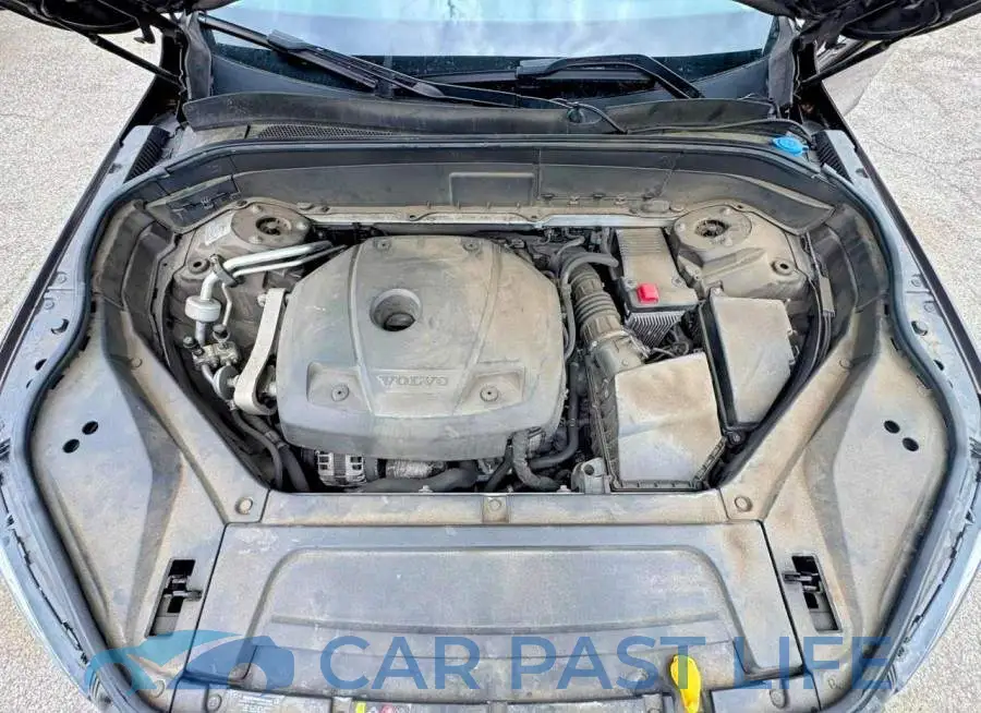 YV4A22PK6J1358472# 7