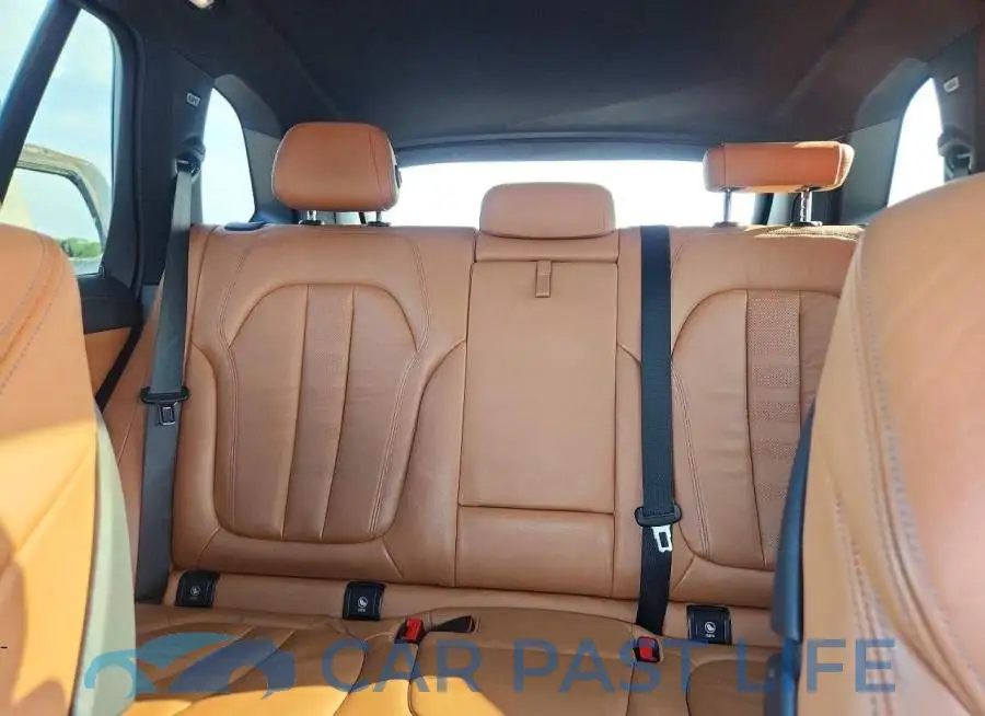 5UXCR6C50KLL39676# 10