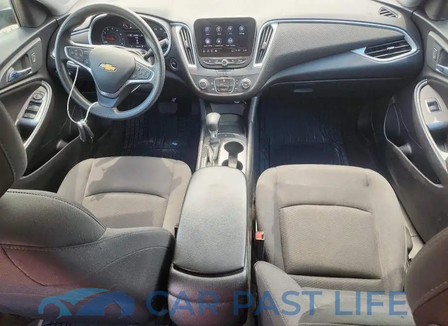 1G1ZB5ST5PF117952# 8