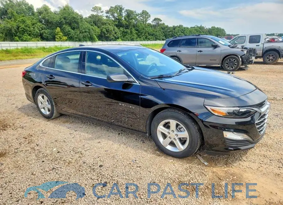 1G1ZB5ST5PF117952# 4