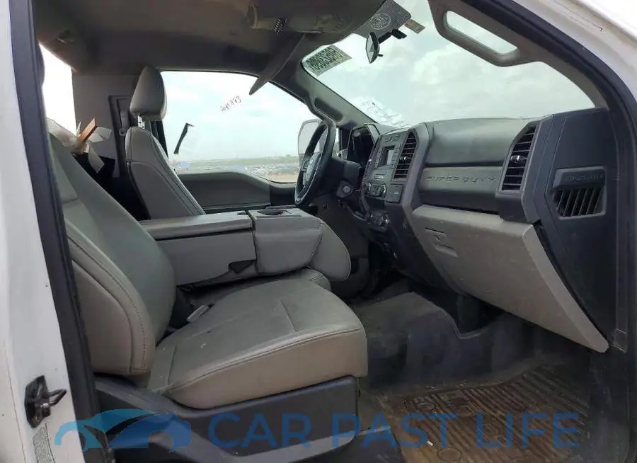 1FDUF5GT4KEF21351# 10
