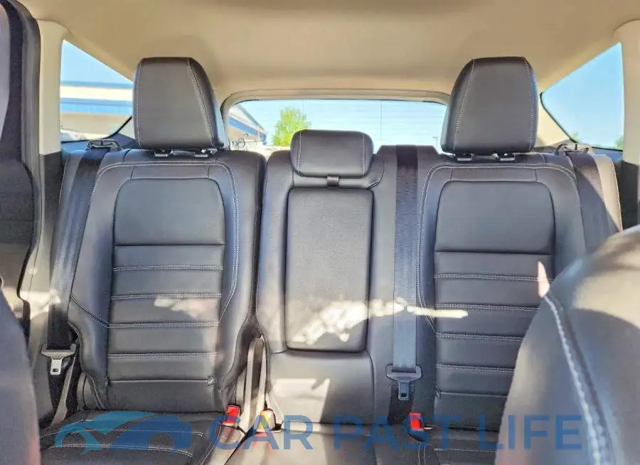 1FMCU9J96KUB22436# 10