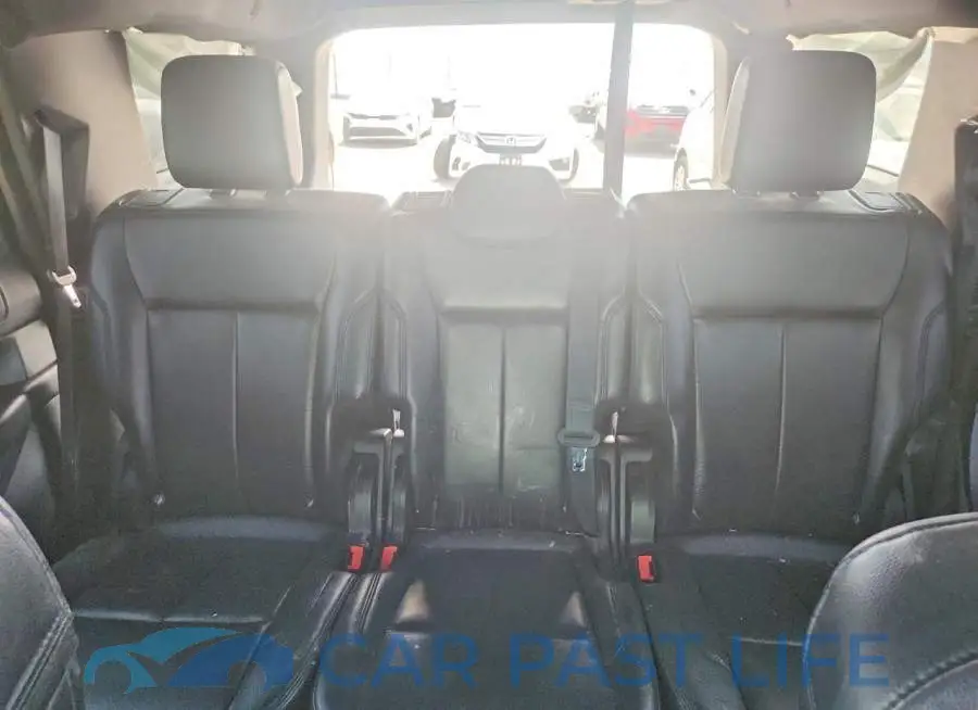 1FMJU1JT2KEA24020# 10