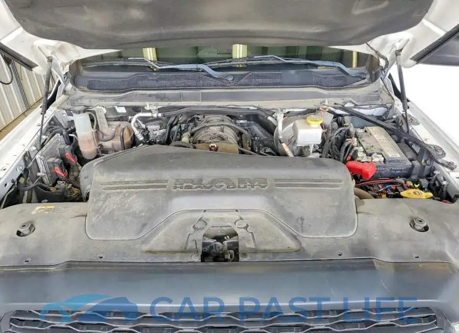 3C6UR5HJ3KG604147# 11