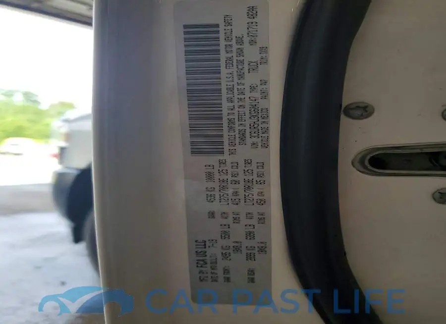 3C6UR5HJ3KG604147# 12