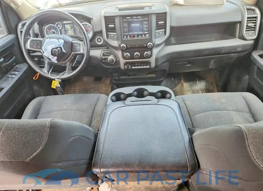 3C7WR5HJ7LG181529# 8