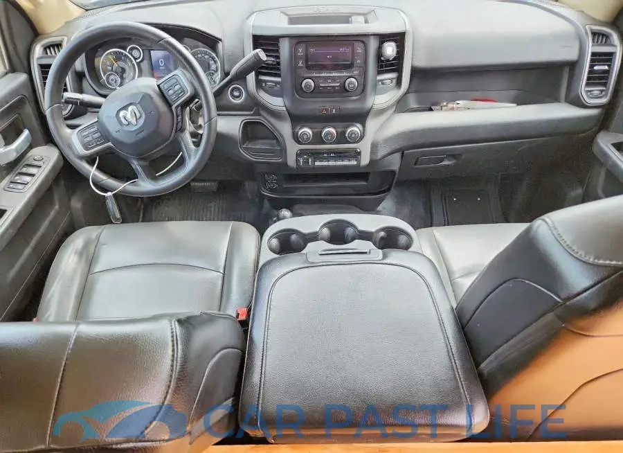 3C7WRTCL6KG671939# 8